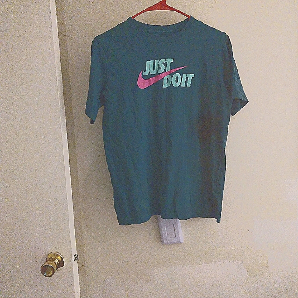 Nike T shirt